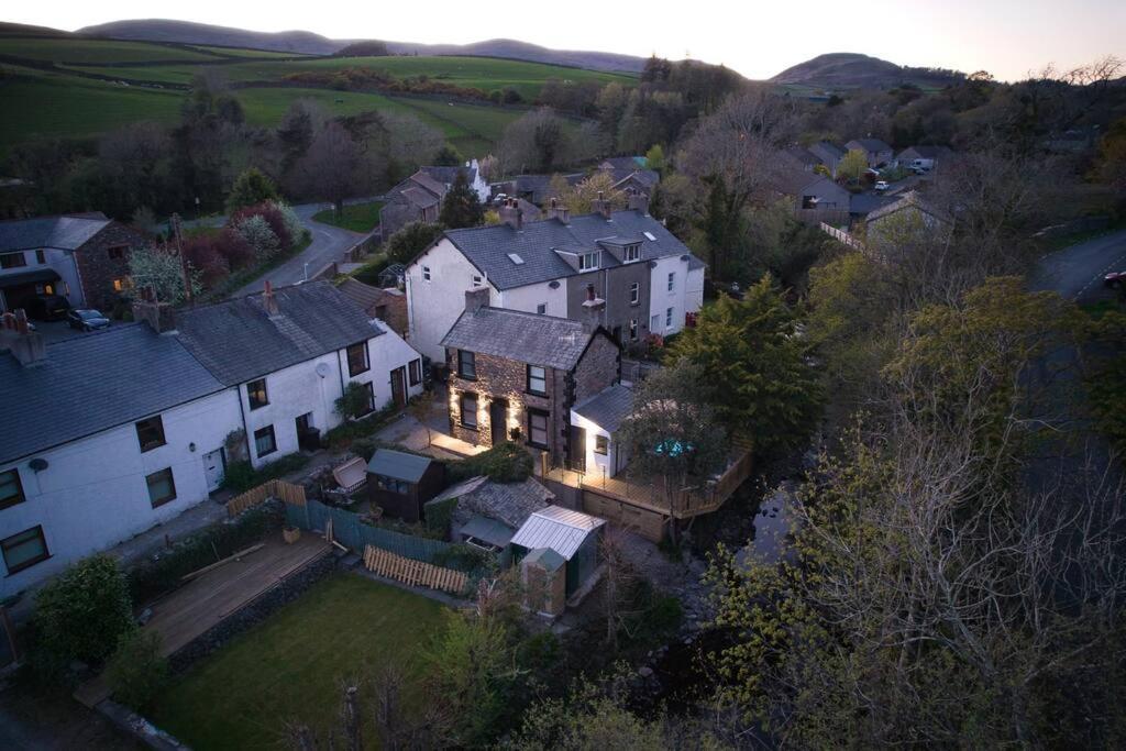 Luxurious Cottage With Hot Tub, Lake District Duddon Exterior foto