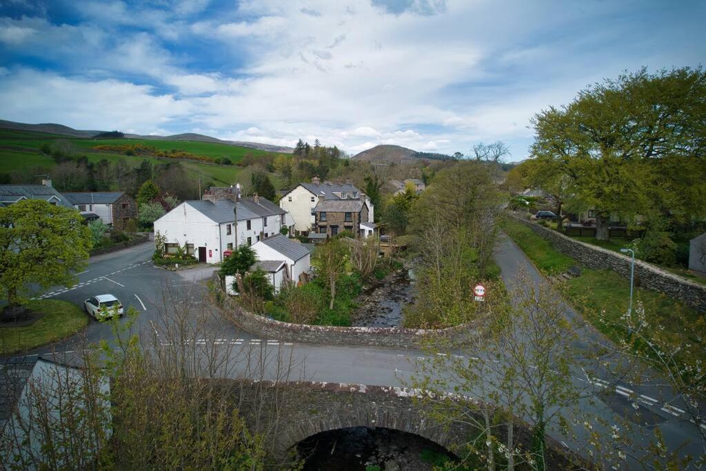 Luxurious Cottage With Hot Tub, Lake District Duddon Exterior foto