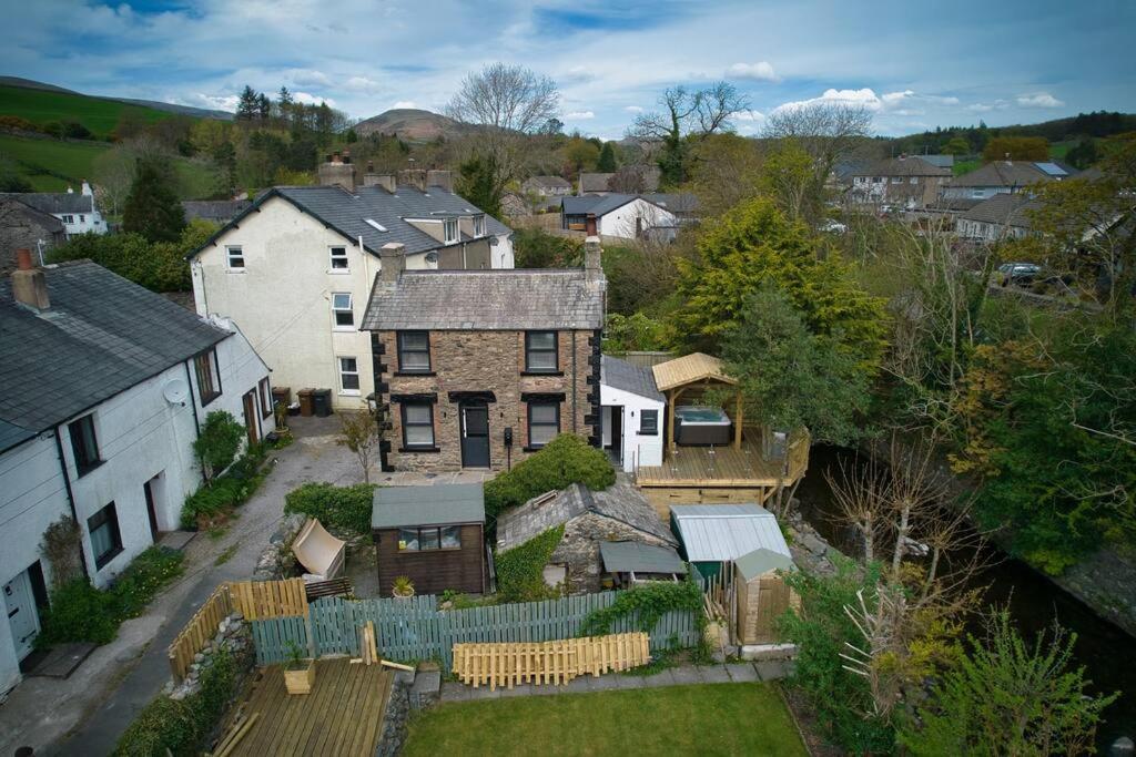 Luxurious Cottage With Hot Tub, Lake District Duddon Exterior foto
